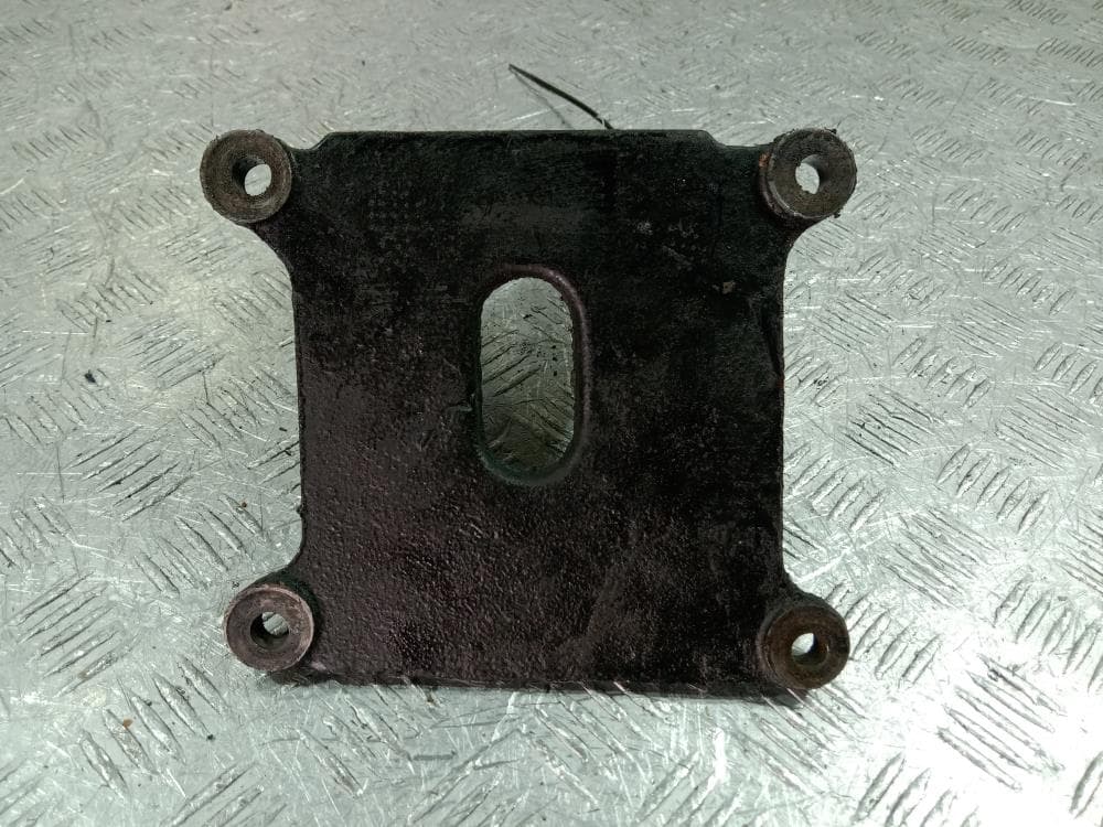 Кронштейн двигателя к Jeep Cherokee XJ Рестайлинг (97-01)