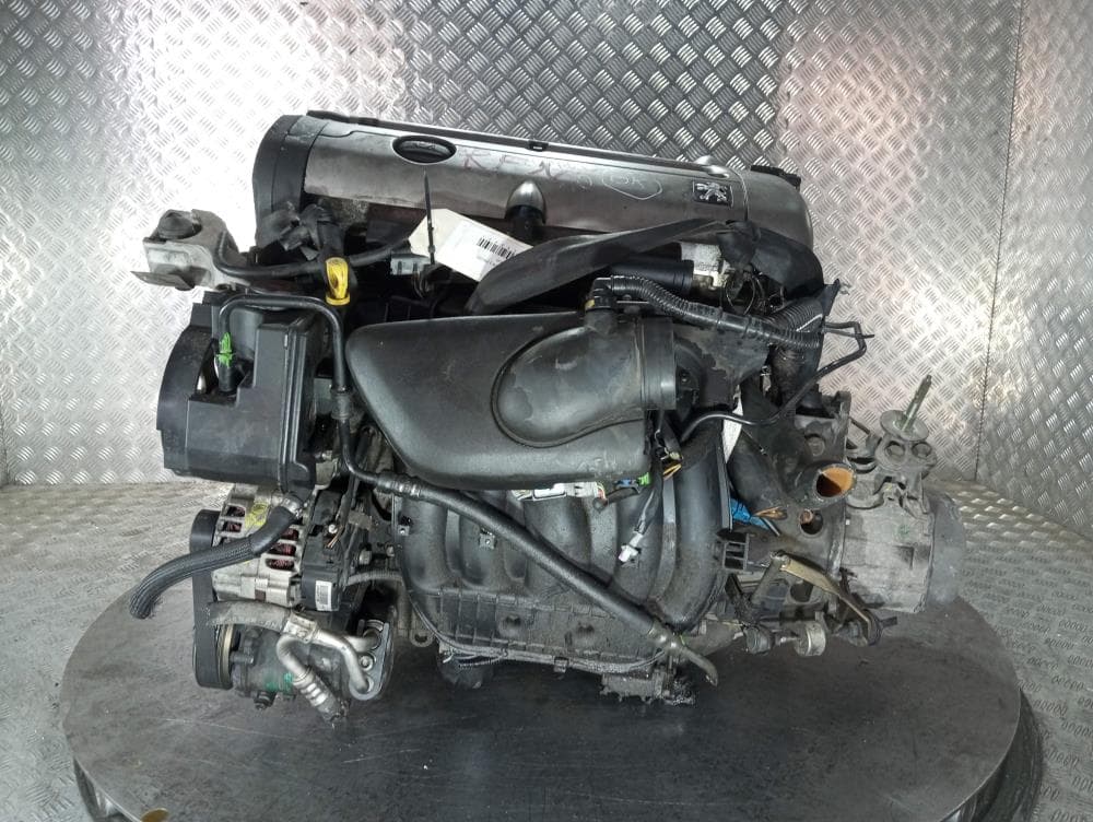 Двигатель к Peugeot 206 1 (98-03)