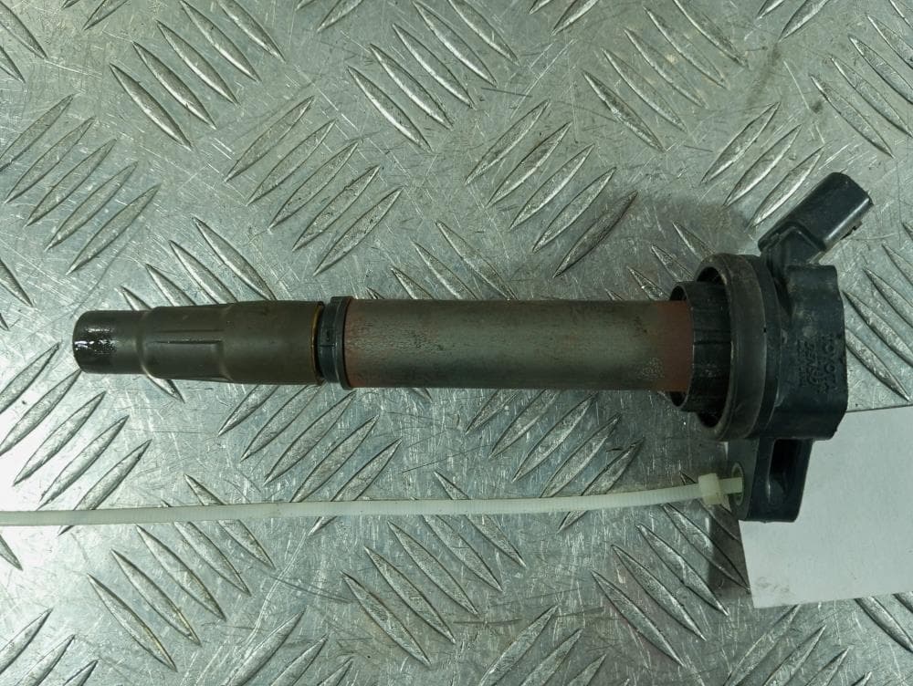 Катушка зажигания к Toyota Voxy R70 (07-10)