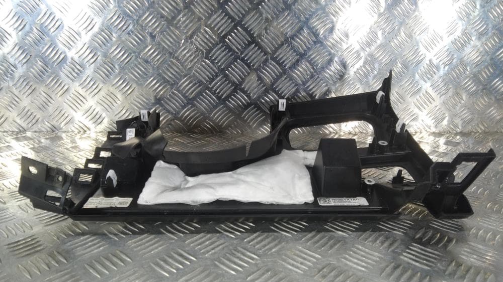 Кожух рулевой колонки к Jeep Grand Cherokee WL (21-24)