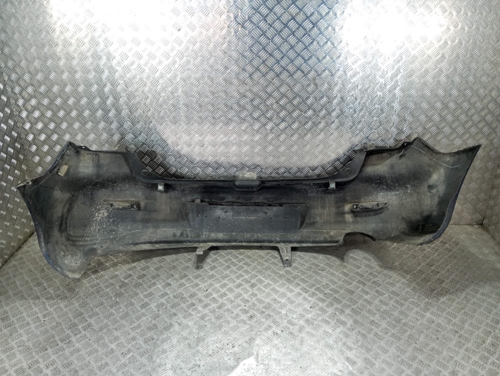 Бампер задний к Mazda 3 BK (03-06)