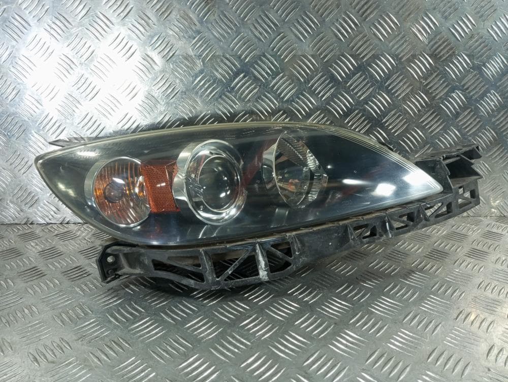 Фара правая к Mazda 3 BK (03-06)