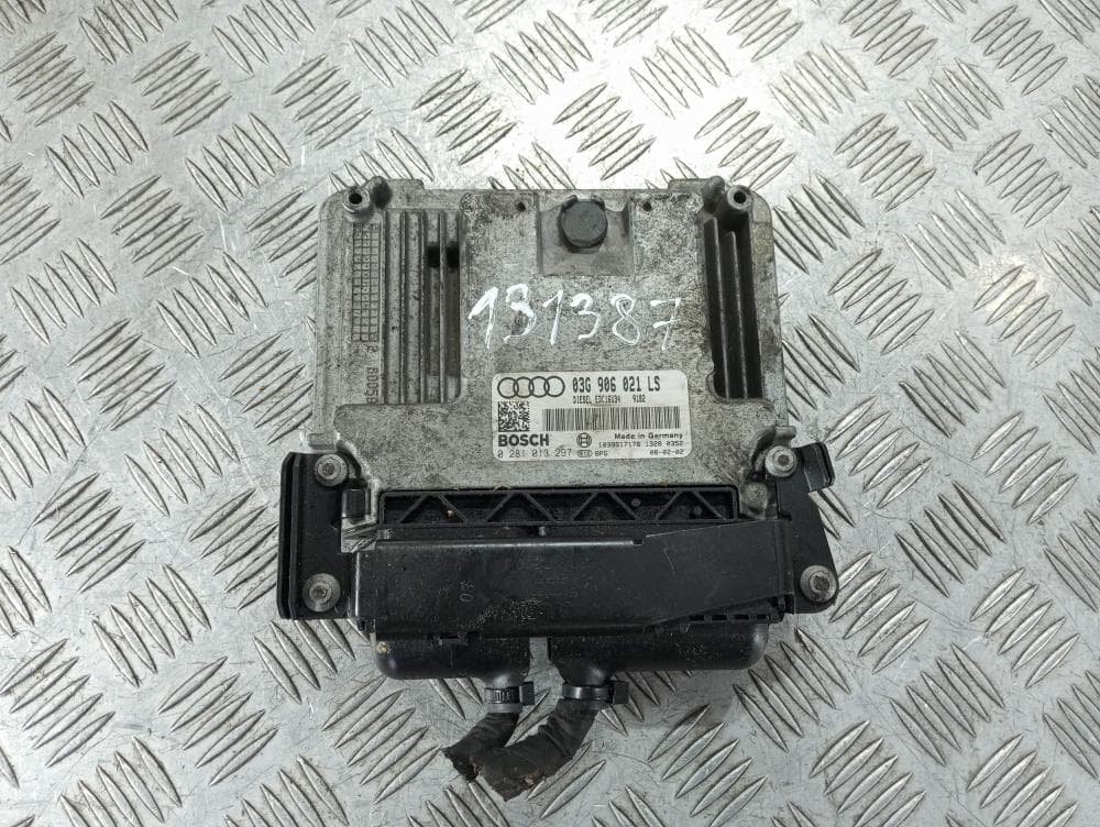 Блок управления двигателем к Audi A3 8P (03-05)
