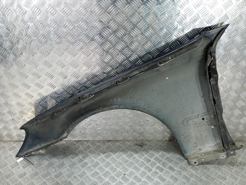 Крыло переднее правое к Mercedes C Class W203/S203/CL203 (00-04)