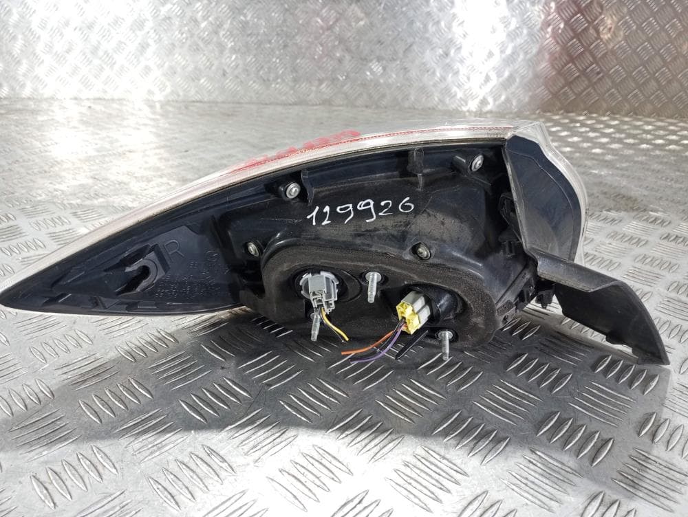Фонарь задний правый к Mazda 3 BL (09-11)