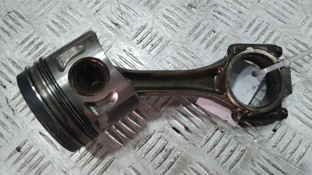 Поршень к Volkswagen Golf 5 (03-09)