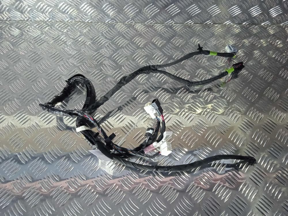 Проводка двери к Tesla Model X (15-21)