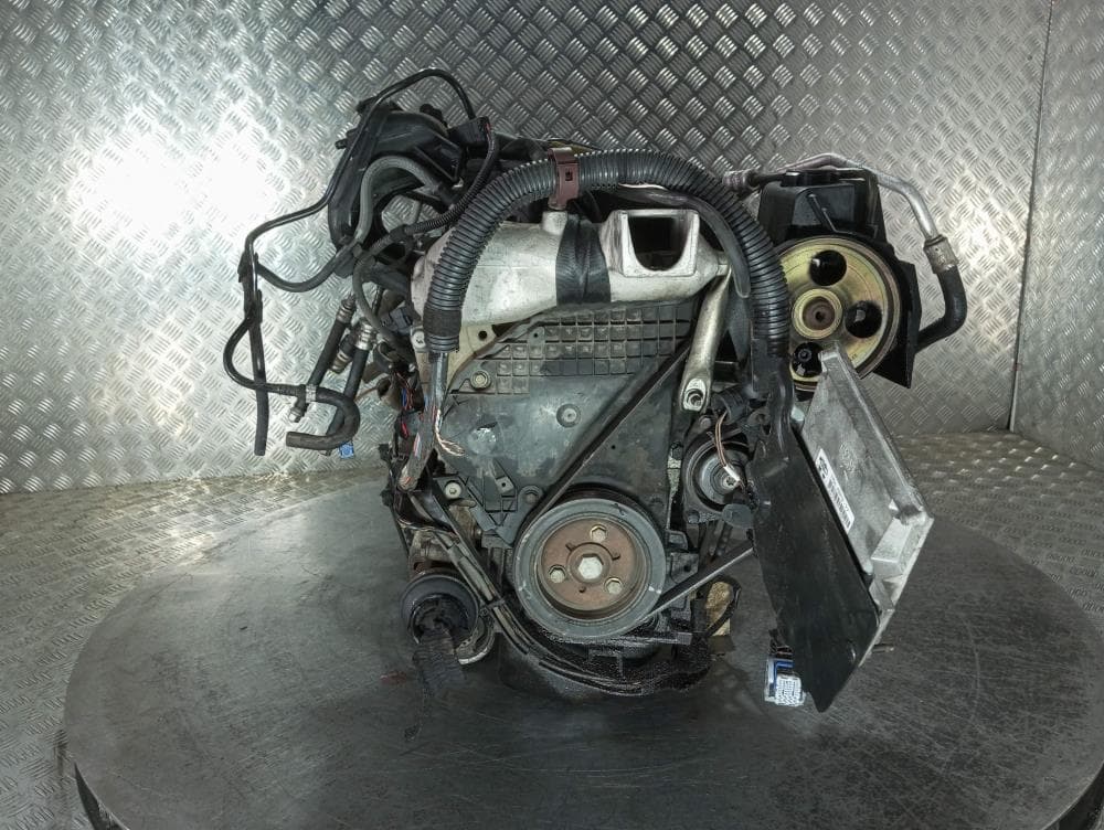 Двигатель к Peugeot 206 1 (98-03)