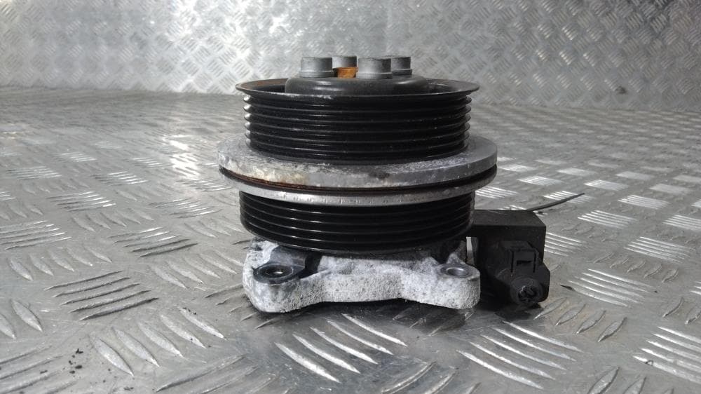 Помпа к Volkswagen Golf 6 (08-15)