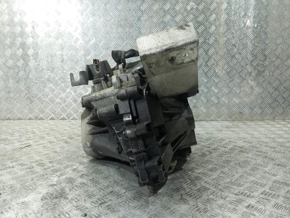 КПП механическая (МКПП) к Volvo S60 1 Рестайлинг (04-09)