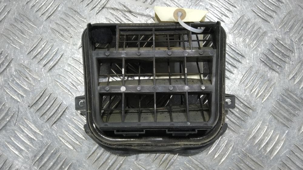 Дефлектор обдува салона к Audi A4 B8/8K (07-11)
