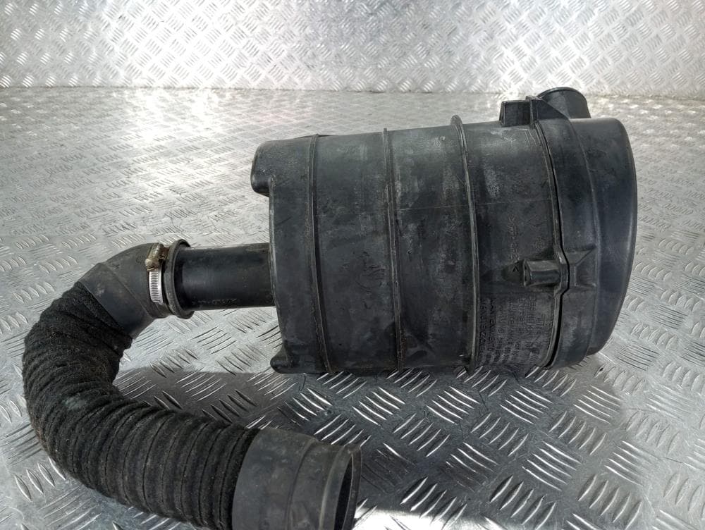 Корпус воздушного фильтра к Renault Scenic 1 (96-99)