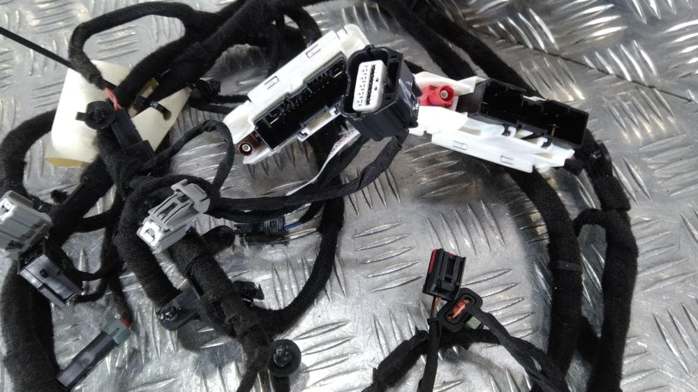 Проводка крышки багажника к Jeep Grand Cherokee WL (21-24)