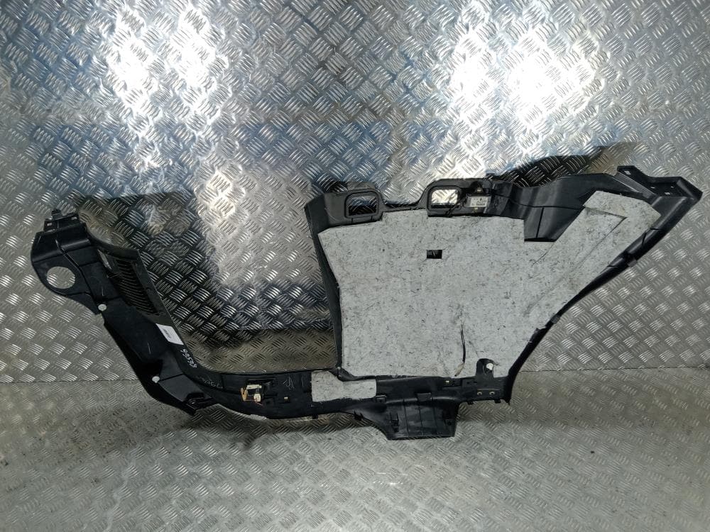 Пластик багажника к Mitsubishi Outlander 2 (07-10)