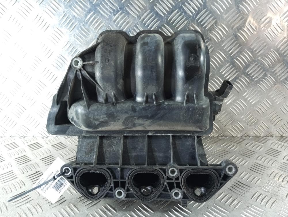 Коллектор впускной к Volkswagen Polo 4 (01-05)