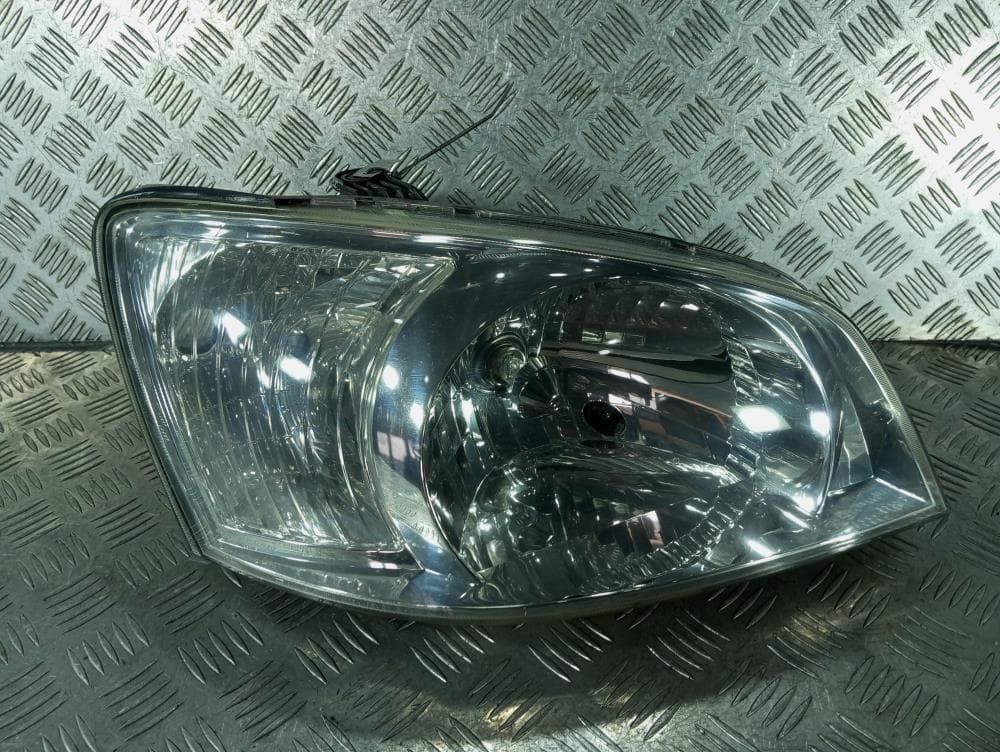 Фара правая к Hyundai Getz 1 (02-05)