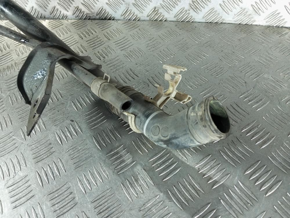 Горловина топливного бака к Nissan  Almera N16 Рестайлинг (03-06)