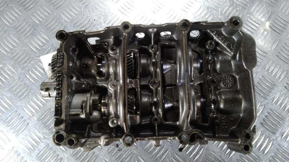 Насос масляный к Volkswagen Passat B6 (05-10)