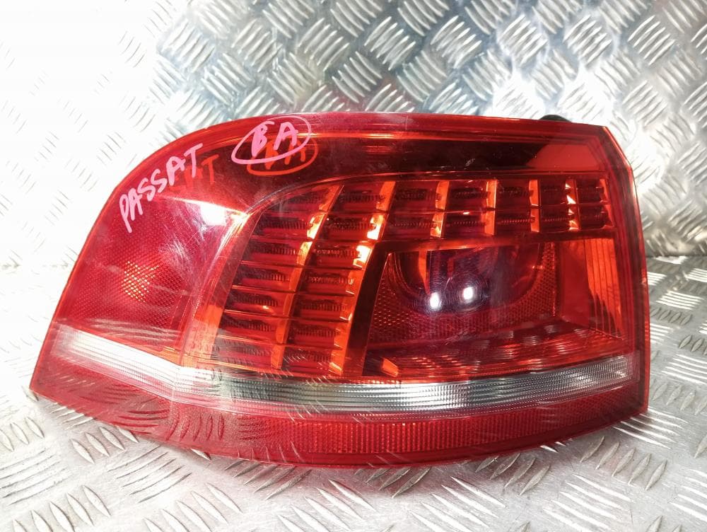 Фонарь задний левый к Volkswagen Passat B7 (10-15)