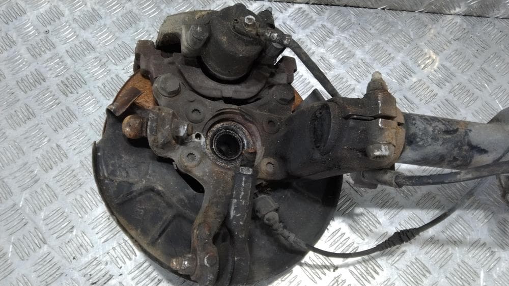 Стойка передняя правая к Volkswagen Touran 1 (03-07)