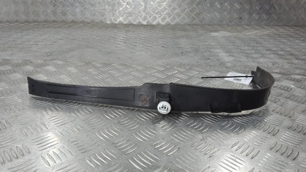 Обшивка стойки передней правой к Volvo V70 3 (07-13)