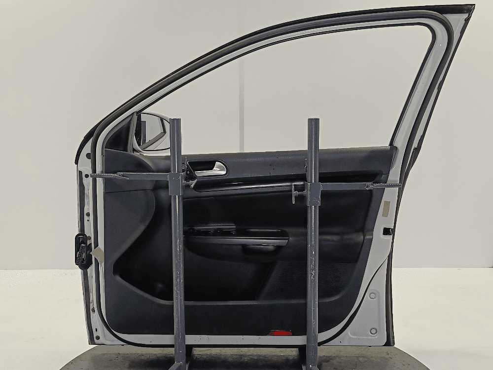 Дверь передняя правая к Volkswagen Golf 6 (08-15)
