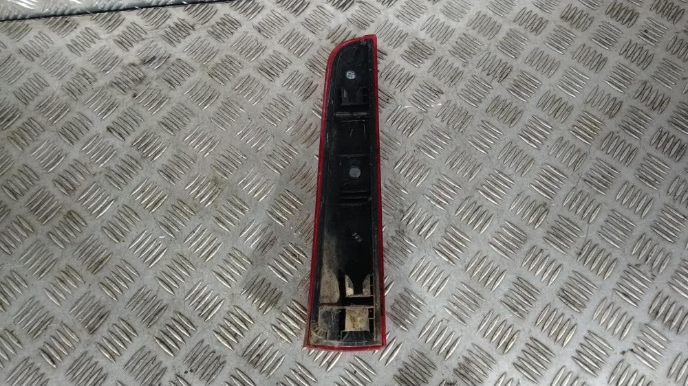 Фонарь задний правый к Nissan  Note E11 (05-09)