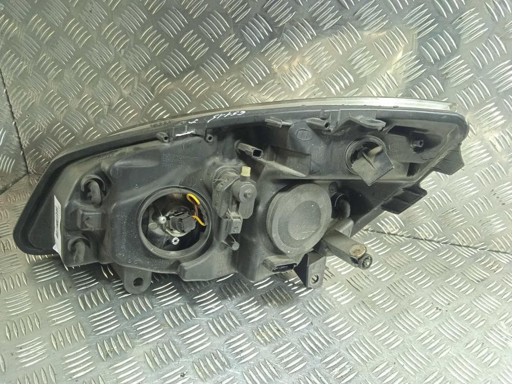 Фара правая к Renault Scenic 2 (03-06)