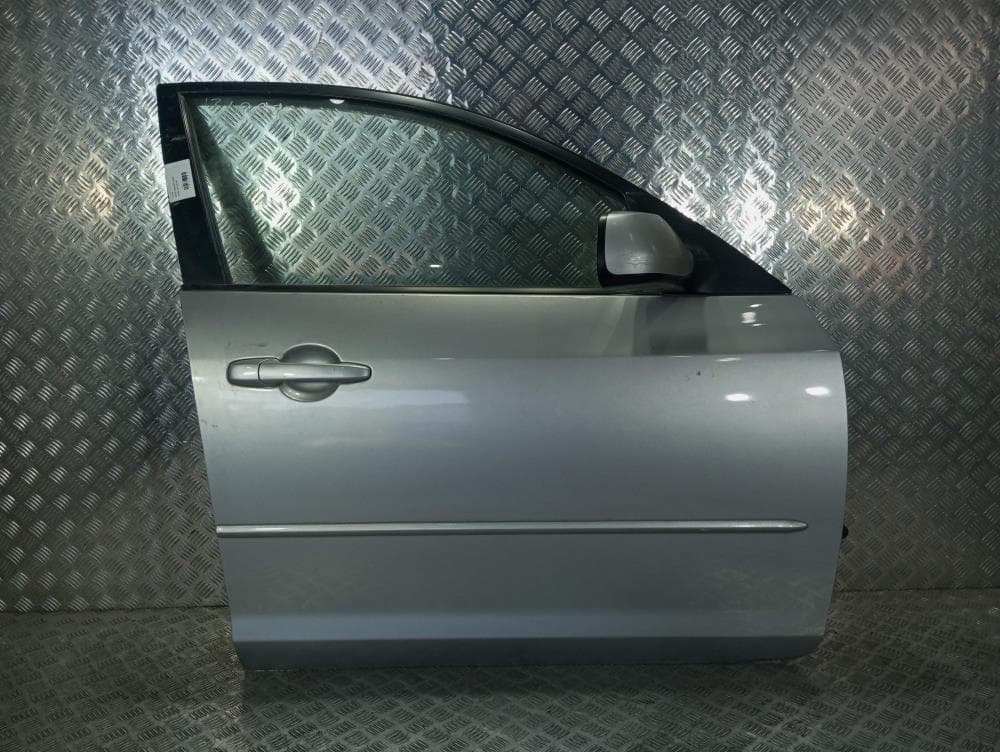 Дверь передняя правая к Mazda 3 BK (03-06)