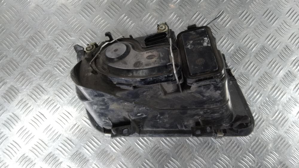 Фара левая к Volkswagen Bora (98-05)