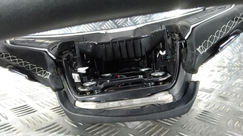 Руль к Jeep Grand Cherokee WL (21-24)