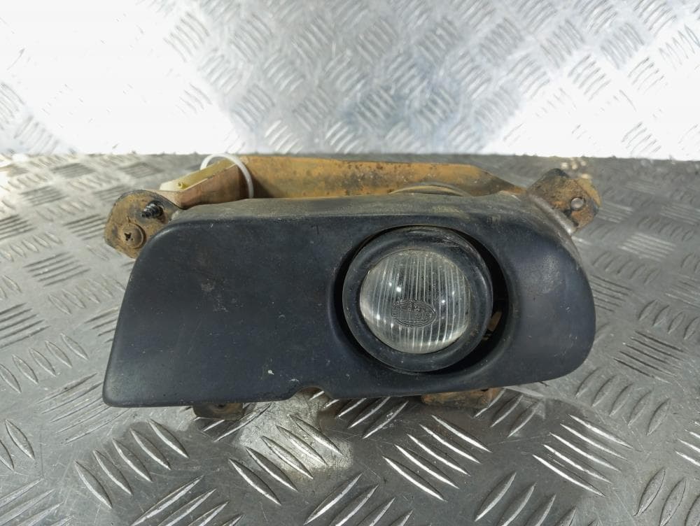 Фара противотуманная правая к BMW 7 E65/E66 (01-05)