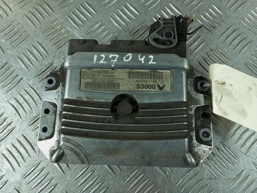Блок управления двигателем к Renault Scenic 2 (03-06)