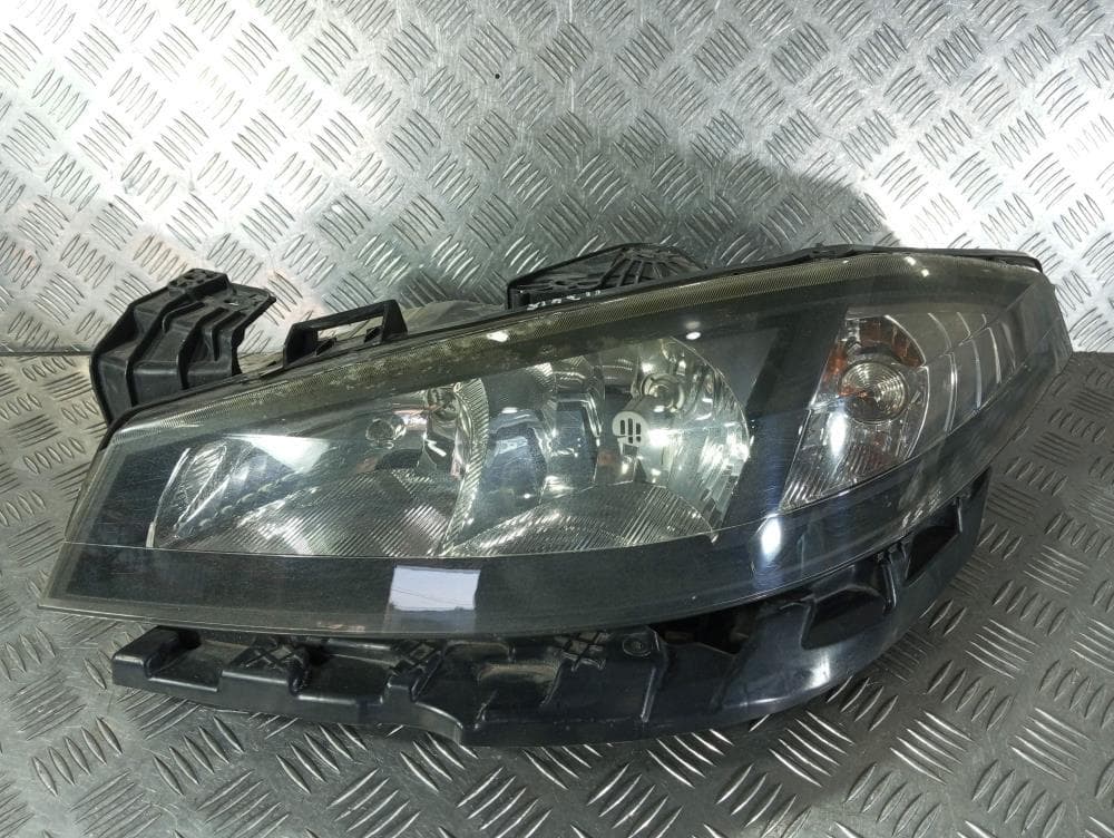 Фара левая к Renault Laguna 2 Рестайлинг (05-08)