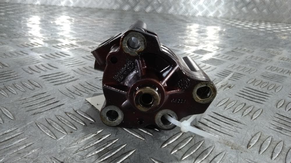 Насос масляный к Mazda 3 BK (03-06)
