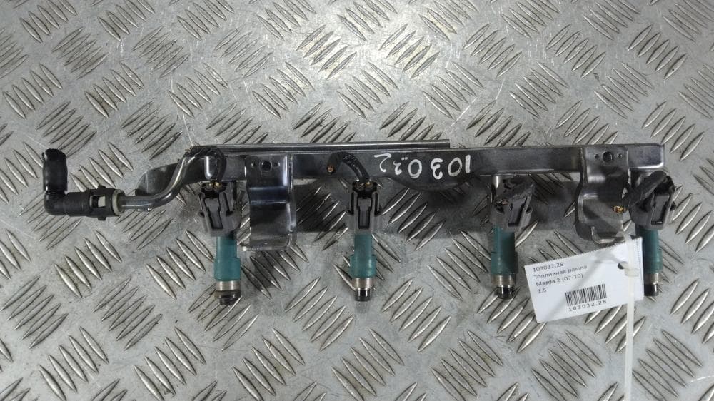 Топливная рампа к Mazda 2 2 (07-10)