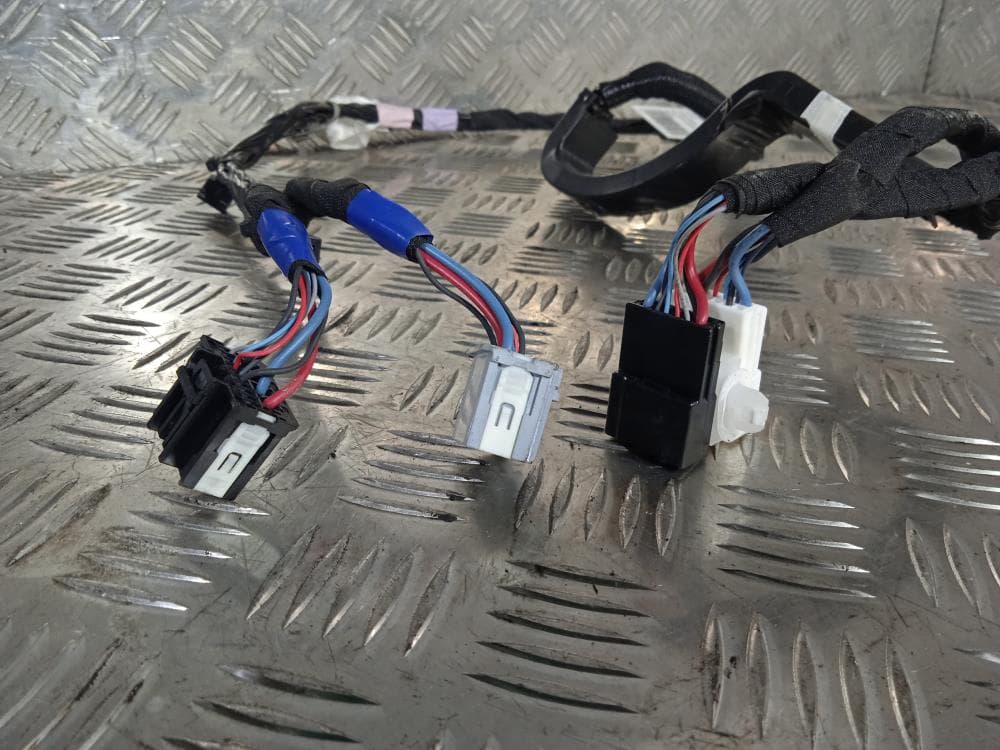Проводка двери к Tesla Model X (15-21)