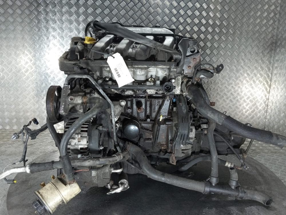 Двигатель к Renault Laguna 2 (01-05)