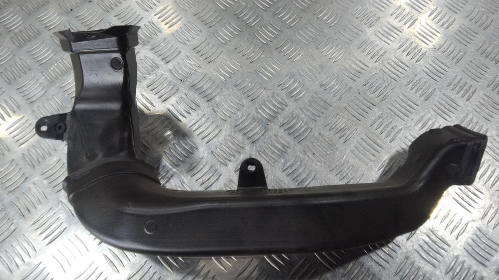 Воздуховод к Audi A4 B8/8K (07-11)