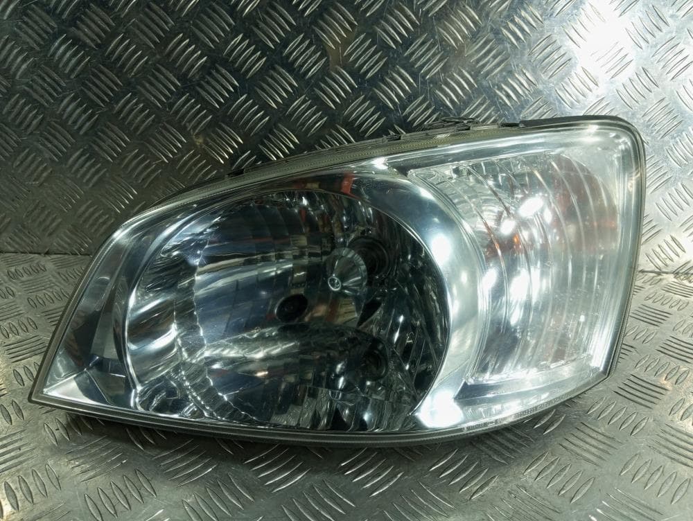 Фара левая к Hyundai Getz 1 (02-05)