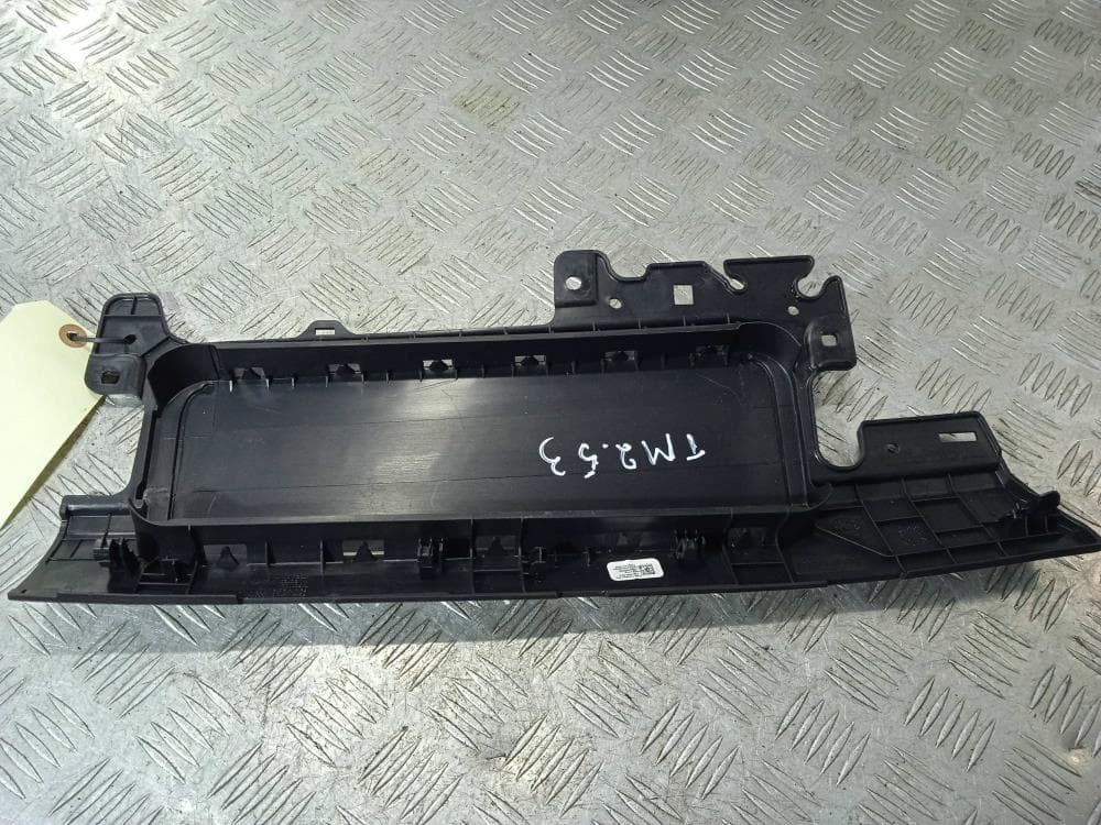 Пластик салона к Tesla Model 3 (17-21)