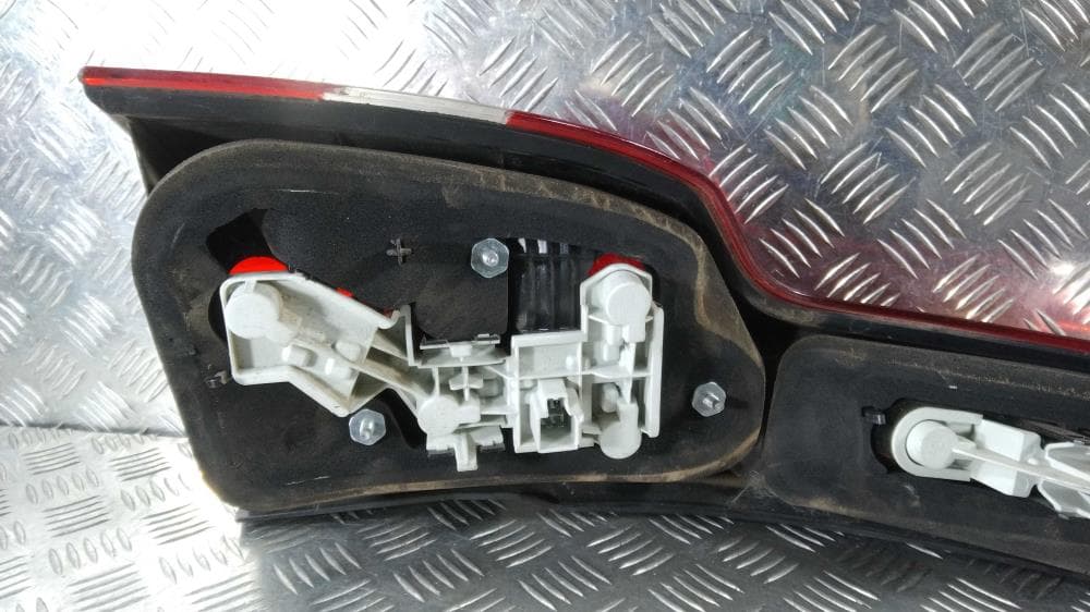 Фонарь задний правый к Volvo V50 (03-10)