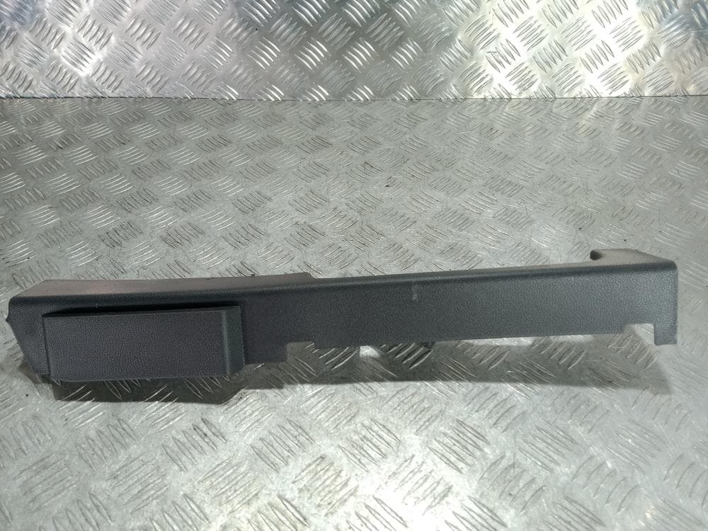 Пластик салона к Peugeot 5008 1 (09-13)