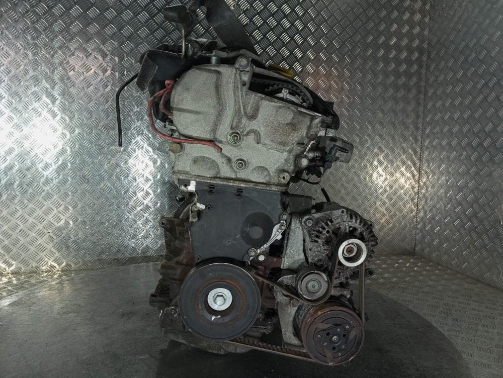 Двигатель к Renault Scenic 2 (03-06)