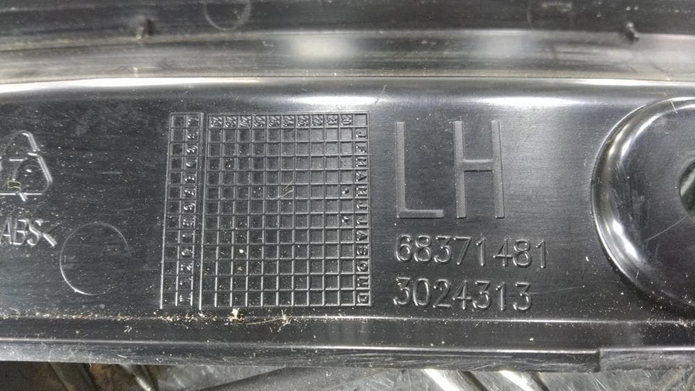 Датчик закрытия крышки багажника к Jeep Grand Cherokee WL (21-24)