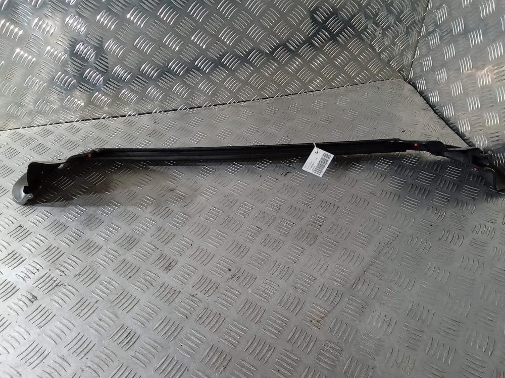 Уплотнитель к Tesla Model 3 (17-21)