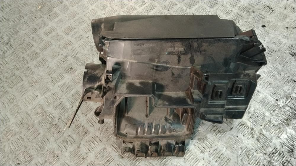 Корпус воздушного фильтра к Mercedes E Class W212/S212/C207/A207 (09-13)