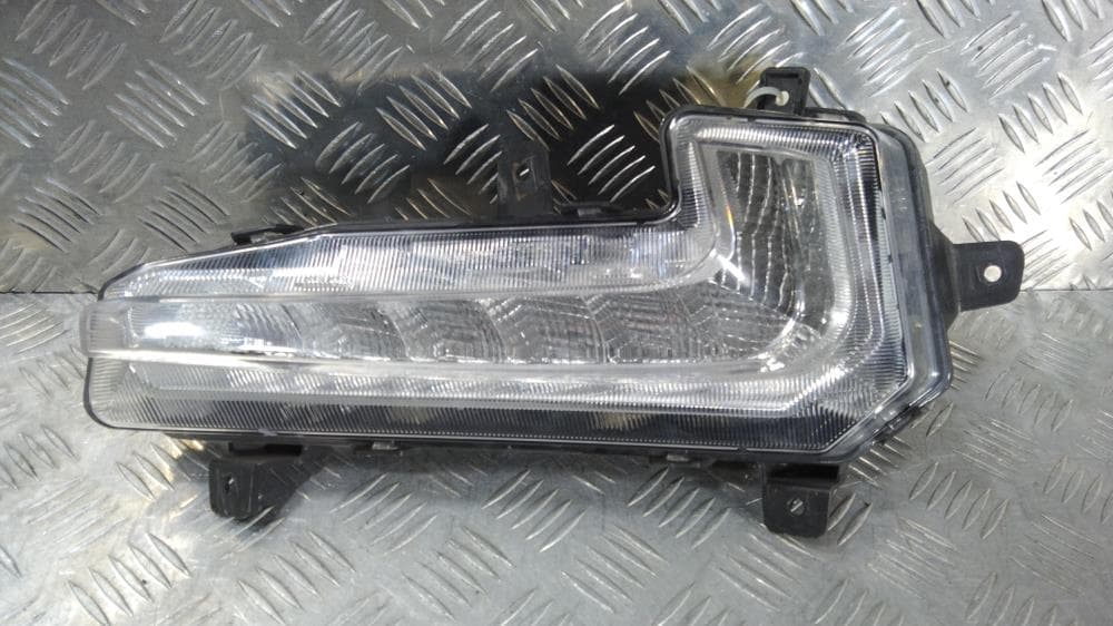 Фара противотуманная правая к Chevrolet Malibu 9 (15-18)