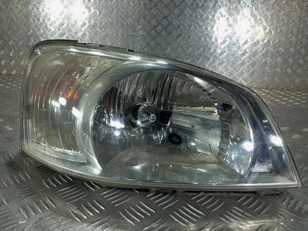 Фара правая к Hyundai Getz 1 (02-05)