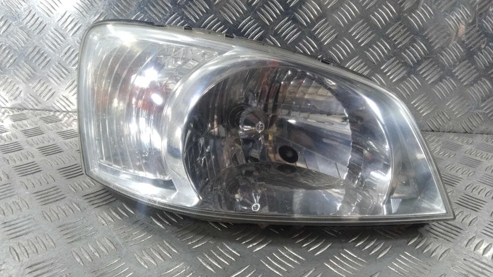 Фара правая к Hyundai Getz 1 (02-05)
